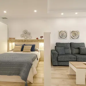  Apartment Naypa With Free Parking